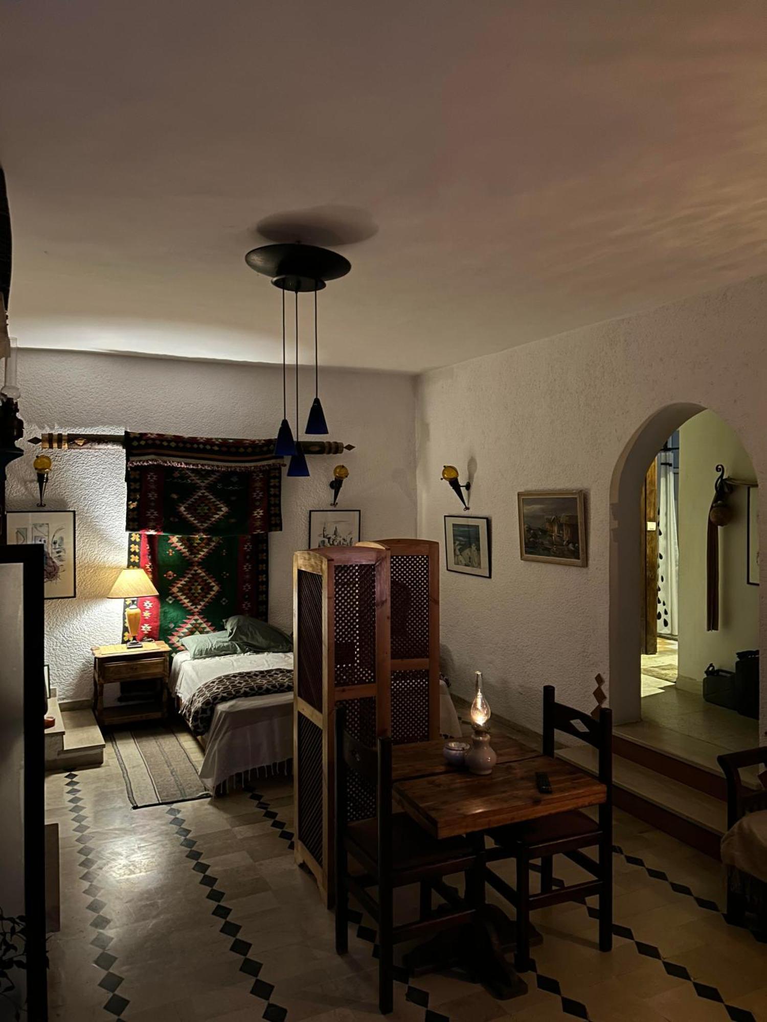 L'Artisan Hotel Harqalah Exterior photo